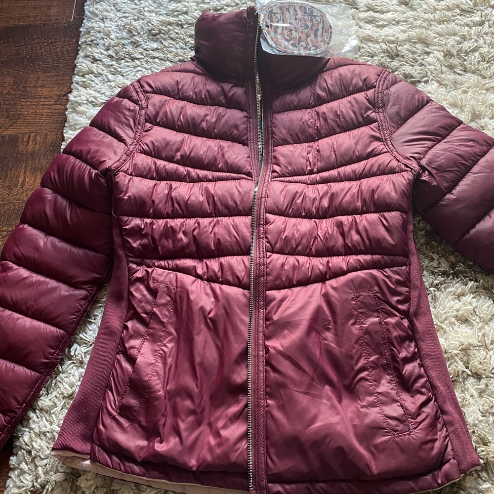 Snobbish collection puffer coat. Reversible.